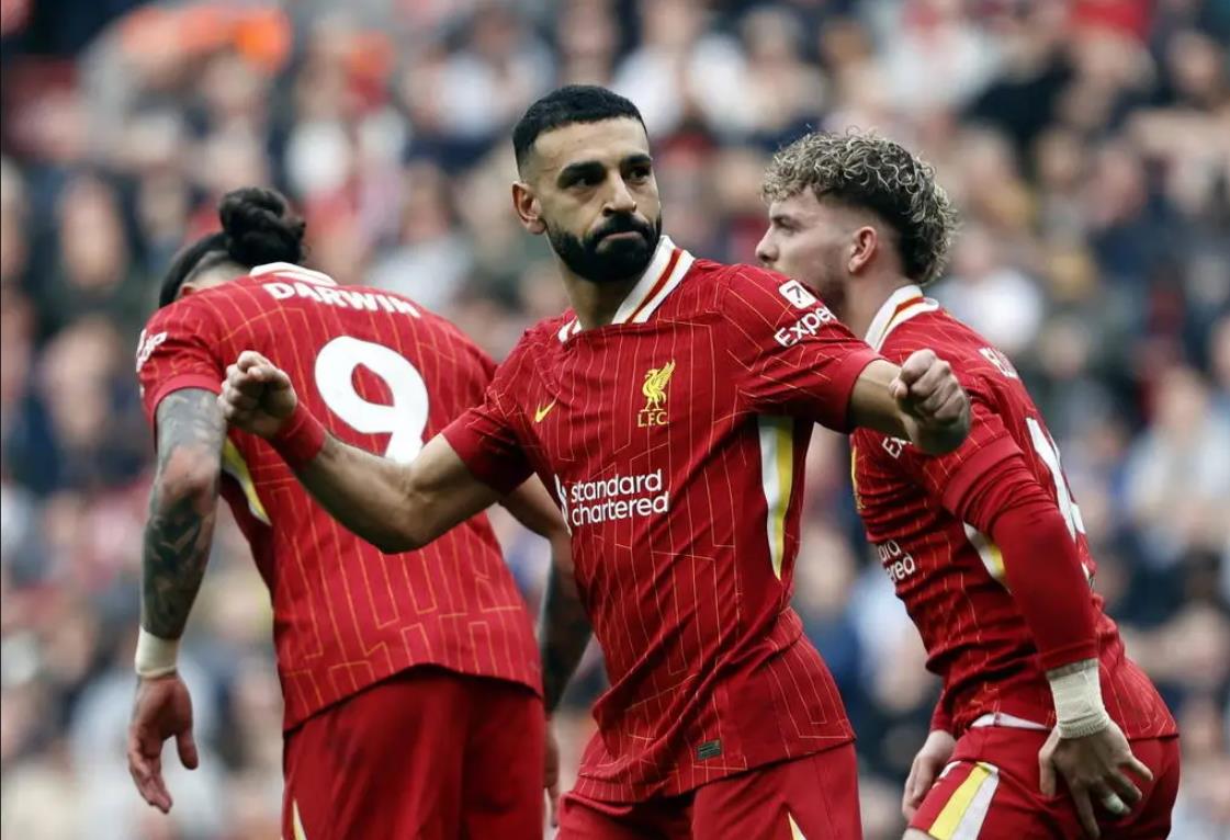 包含转折点！曼城临场应变；意大利杯今晨攻防权衡；气氛紧张；赛程密集仍需轮换的词条